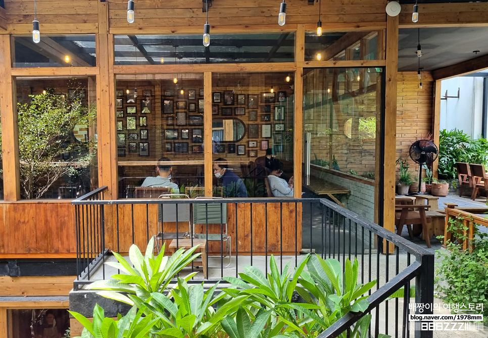 베트남 다낭자유여행 싱그러운 초록 우드 감성 이키가이가든 카페 투어 추천