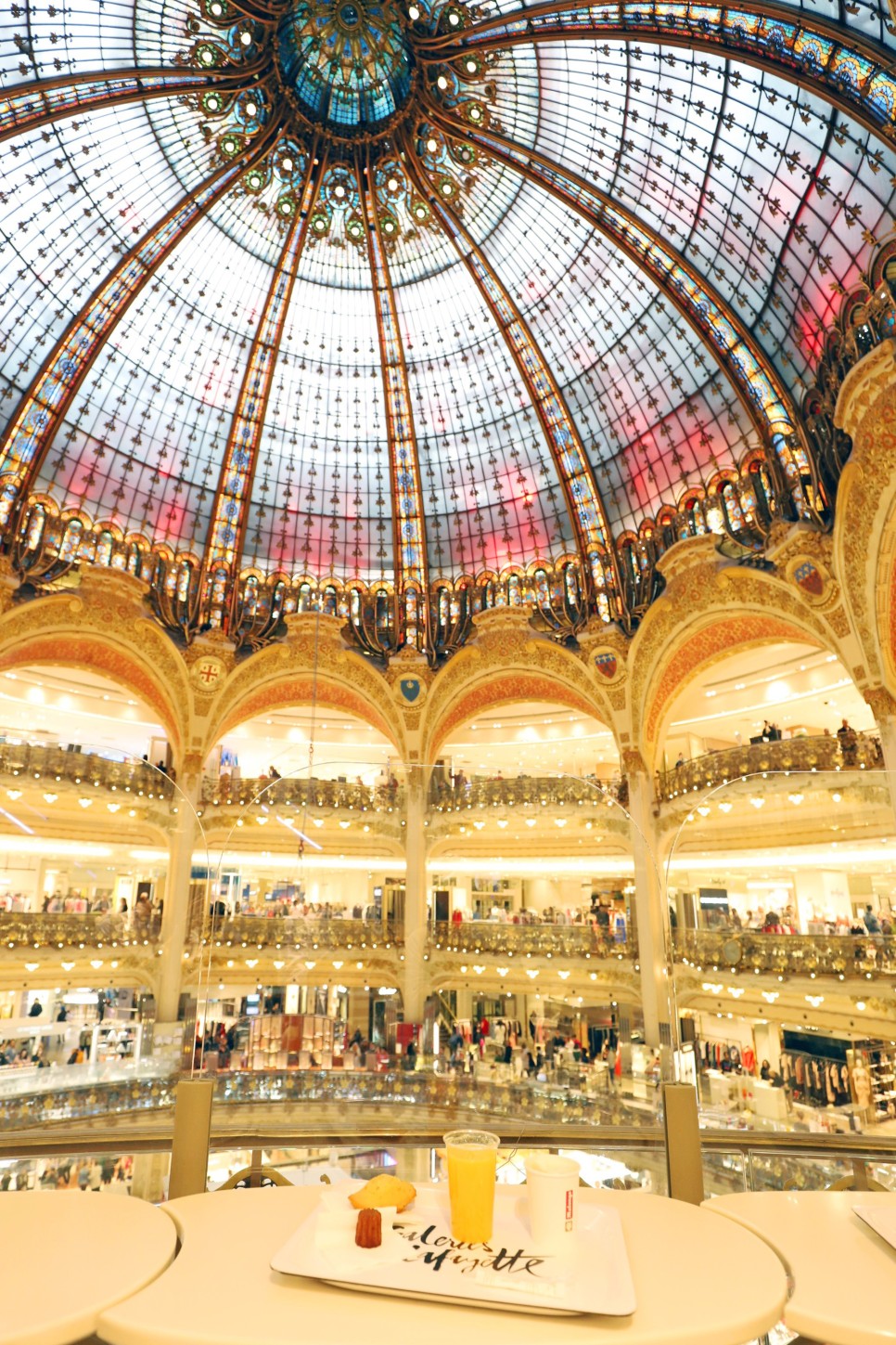 파리 쇼핑 리스트:갤러리 라파예트 백화점과 몽쥬약국, 라발레빌리지 꿀팁과 특템샷!