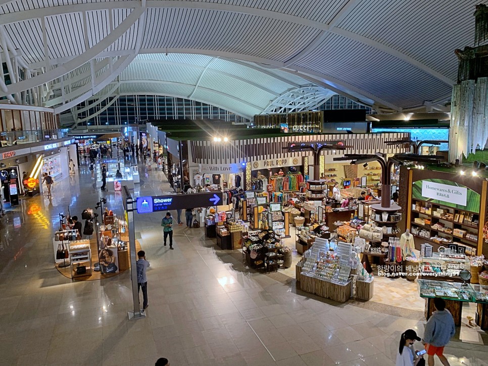 발리 자유여행 가루다 항공권 발리 공항 라운지 비행시간 등 정보