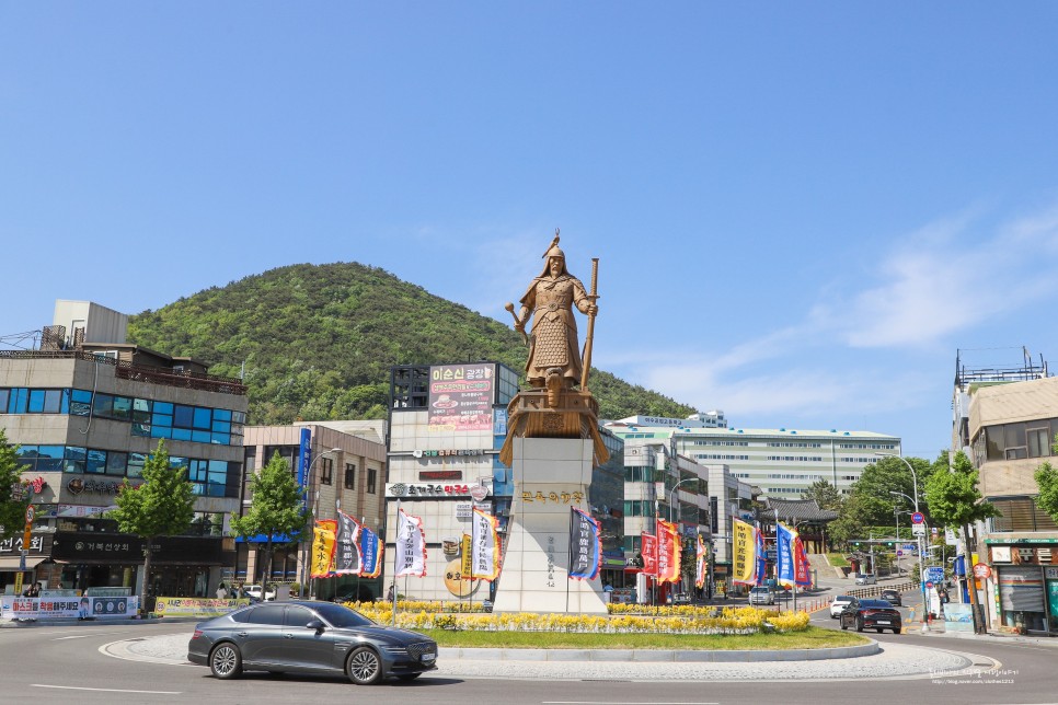 여수 이순신광장 딸기모찌 키스링 이순신버거 바게트버거 여수 기념품