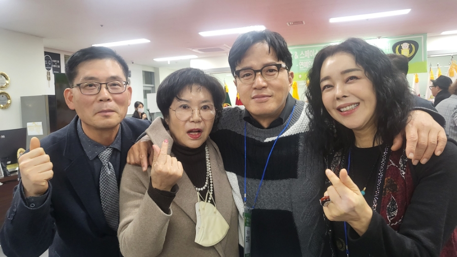 심원일 회장의 연예인 축구단 창단식, 조영구 우순실과 경희애문화