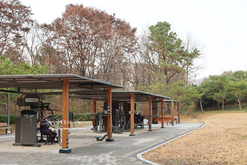 서울 나들이 산책하기 좋은곳 용산가족공원 풍경,주차