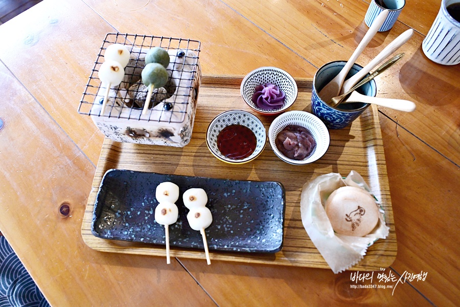 일본 후쿠오카 맛집 하코자키 큐타로쇼텐 당고 구워먹기