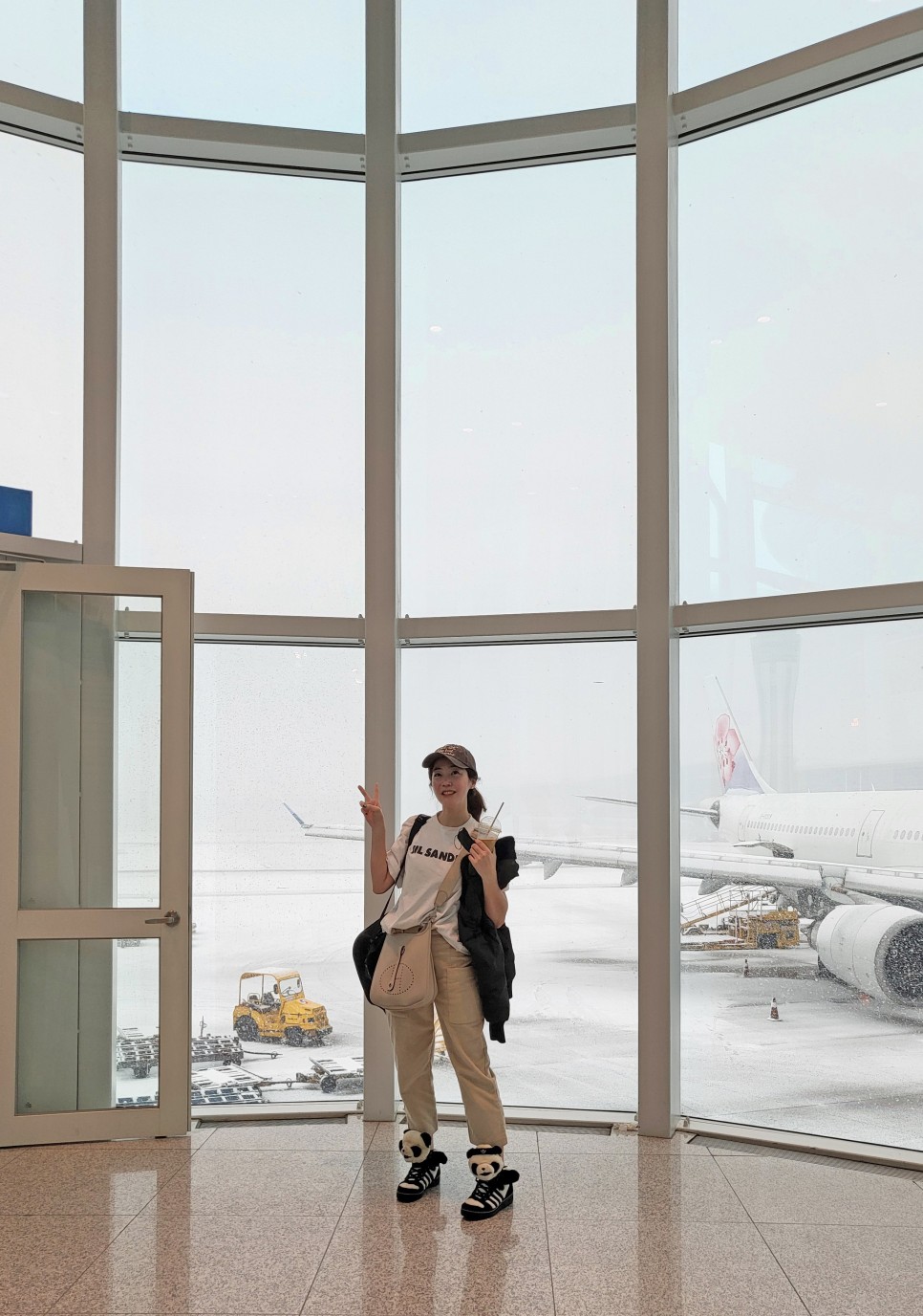 미국여행 요즘 공항 빨리 가야함 아멕스 센츄리온 라운지+29시간째 노숙중!