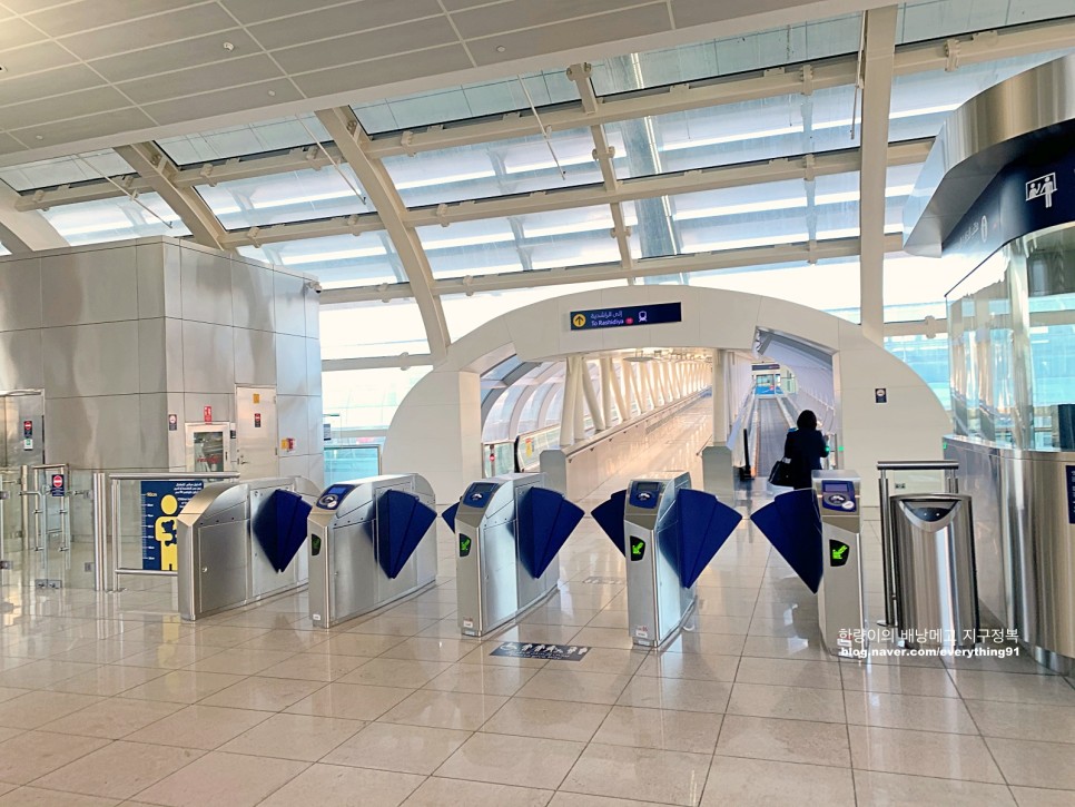 두바이 여행 준비물 입국 공항에서 시내 메트로 이동, 유심, 투어 정보