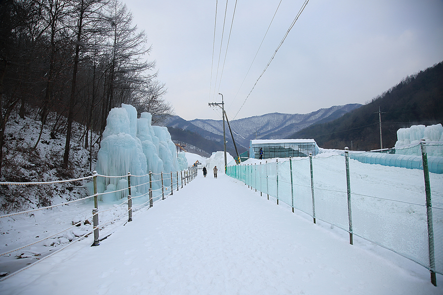 충남 여행지 청양 알프스마을 칠갑산얼음분수축제 얼음 썰매장 겨울축제