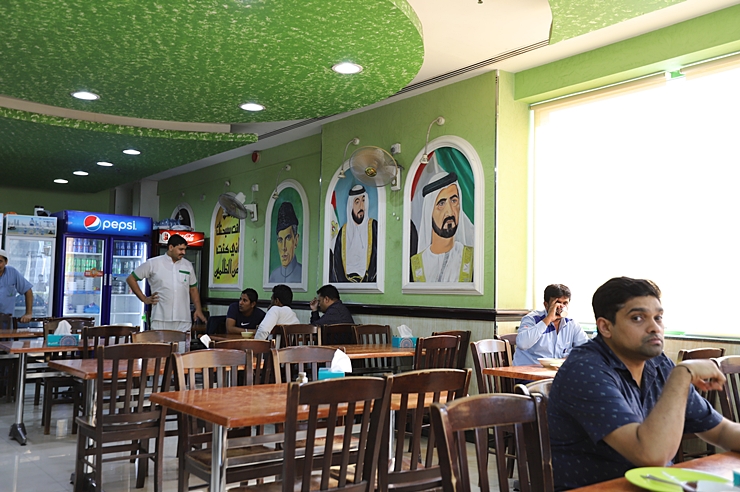 두바이여행 로컬음식 Ravi Restaurant - Karama 지점 두바이맛집추천