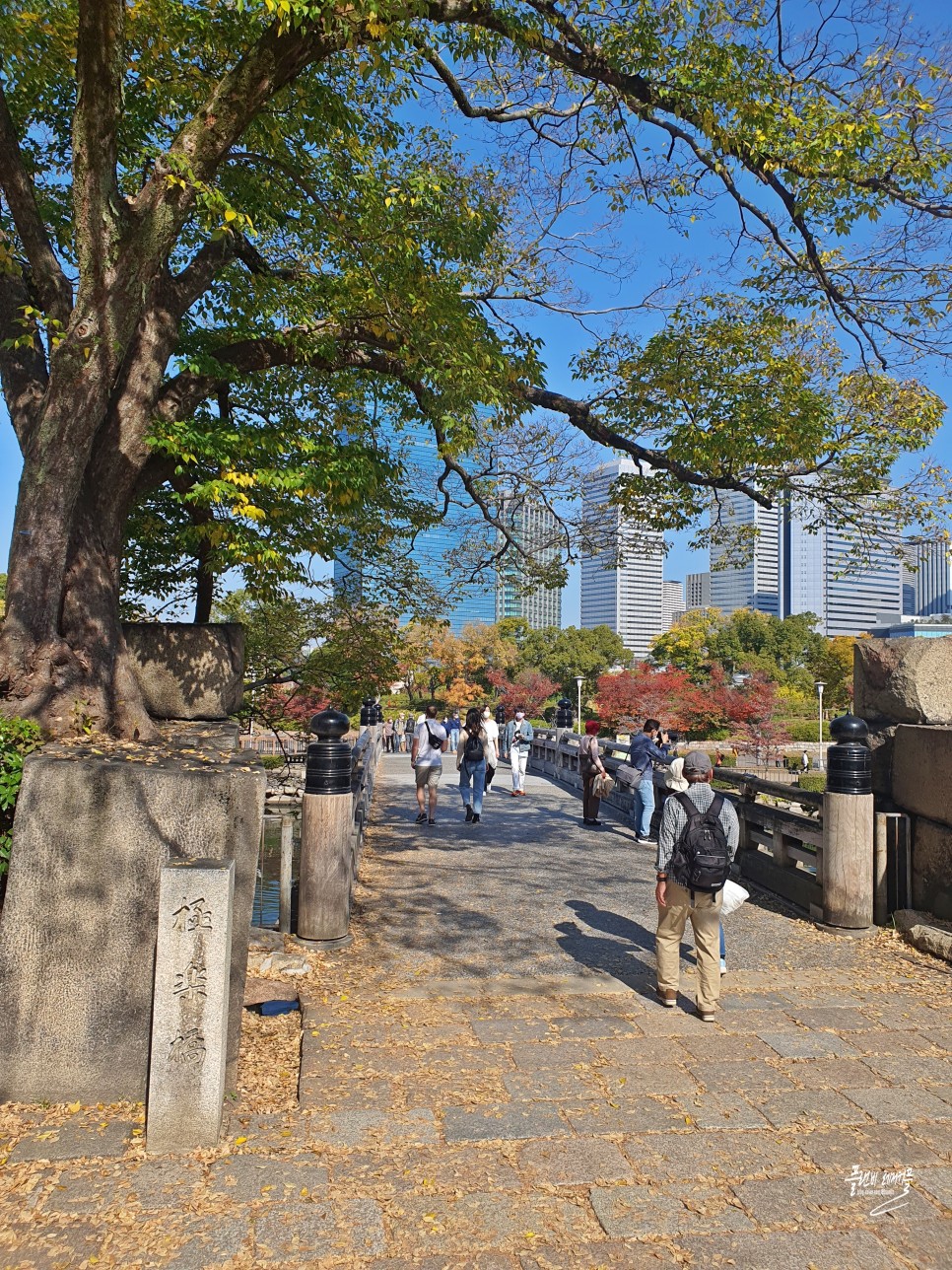 일본 오사카 자유여행 가볼만한곳 오사카성 천수각