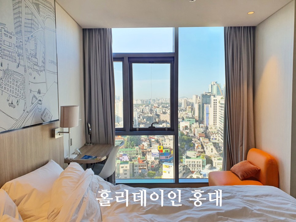 서울 숙소 추천 홀리데이인 익스프레스 홍대 호텔 객실 조식 후기