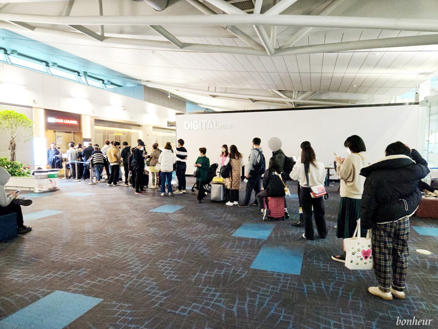 인천공항 제1여객터미널 스카이허브라운지 이용권과 무료 시간 가격