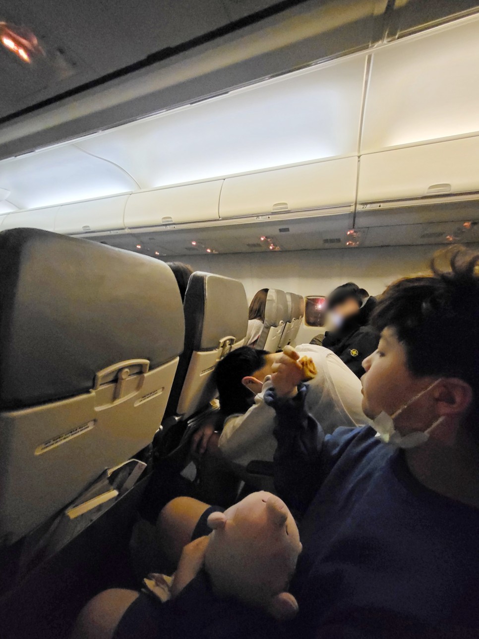 필리핀 입국 신고서 헤프닝, 필요서류들 정리(특히 아이 동반시) + 티웨이 항공 좌석