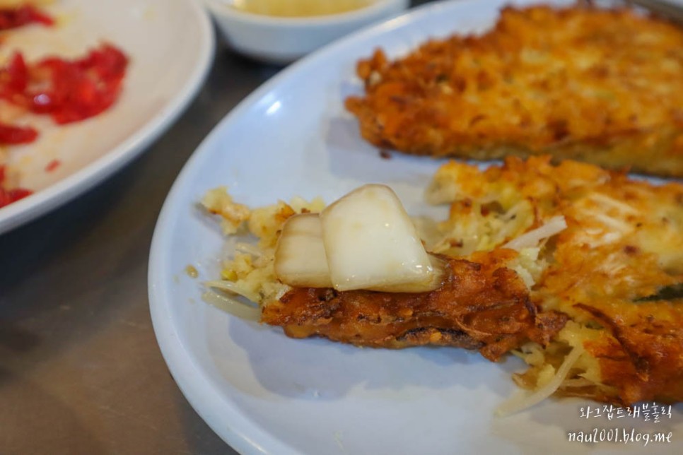 서울 광장시장 먹거리 맛집투어 빈대떡 육회 어니언 붕어빵 영업시간