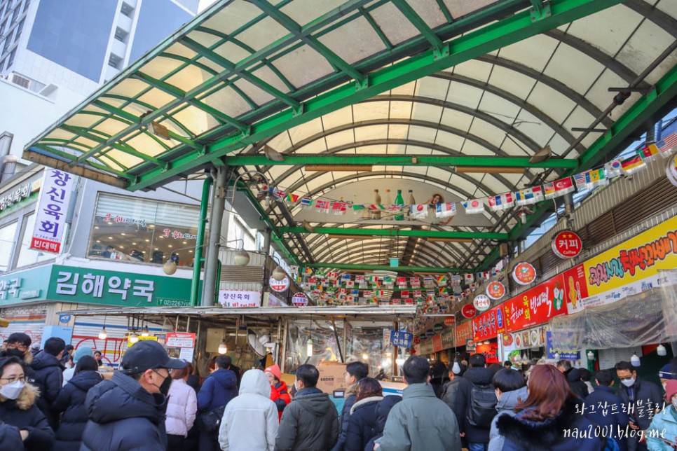 서울 광장시장 먹거리 맛집투어 빈대떡 육회 어니언 붕어빵 영업시간