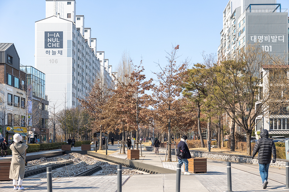서울 가볼만한곳 연남동 데이트코스 핫플 놀거리 소품샵 연트럴파크 경의선숲길