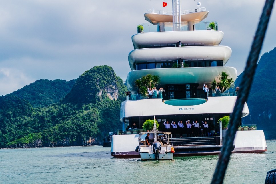 베트남 하롱베이 크루즈 투어 6성급 럭셔리 크루즈에서 1박2일 여행