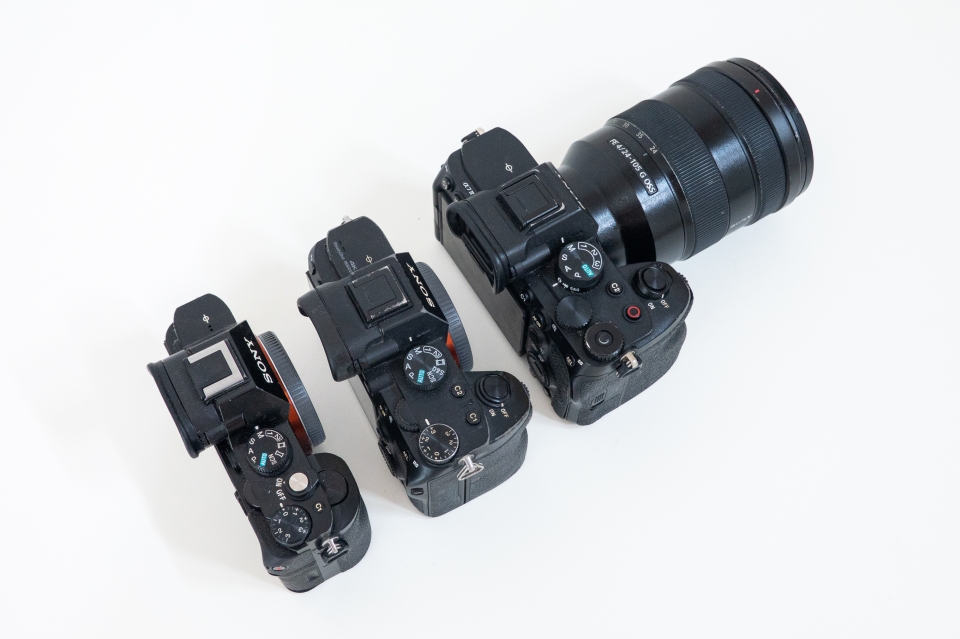 해외여행 준비물 여행용 카메라 소니 풀프레임 미러리스 A7M4