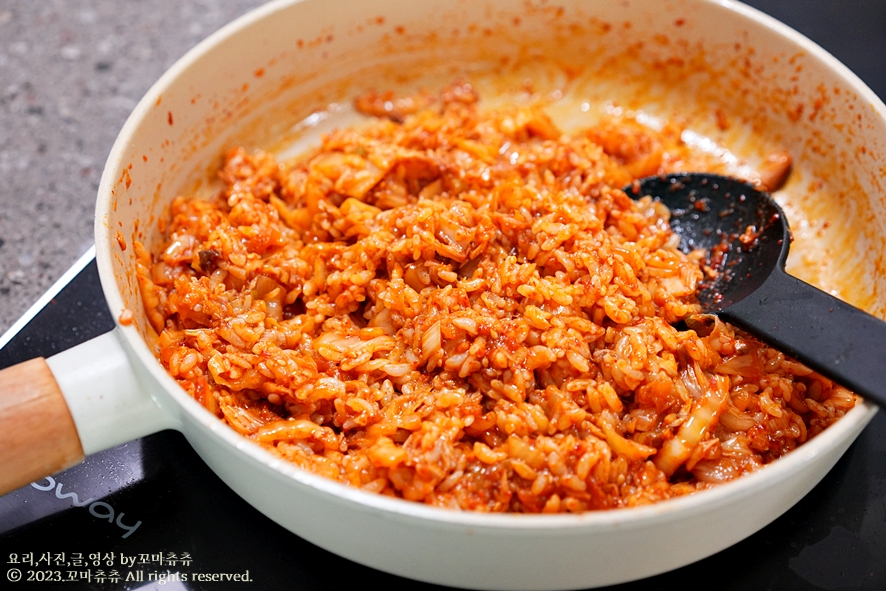참치 김치볶음밥 레시피 간단한 김치볶음밥 만들기 김치 참치볶음밥 캔참치 요리 간단한 점심메뉴