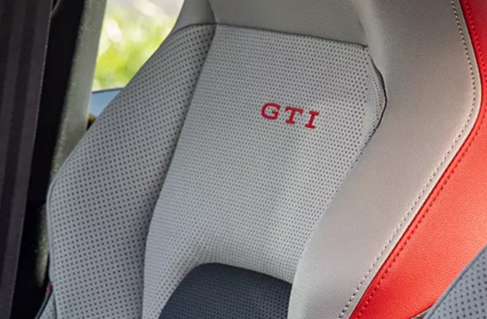 2023년형 폭스바겐 골프 GTI는 무엇이 바뀌었나?