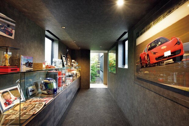 페라리 458 / 포르쉐 911,박스터,카이엔 오너의 그림같은 집