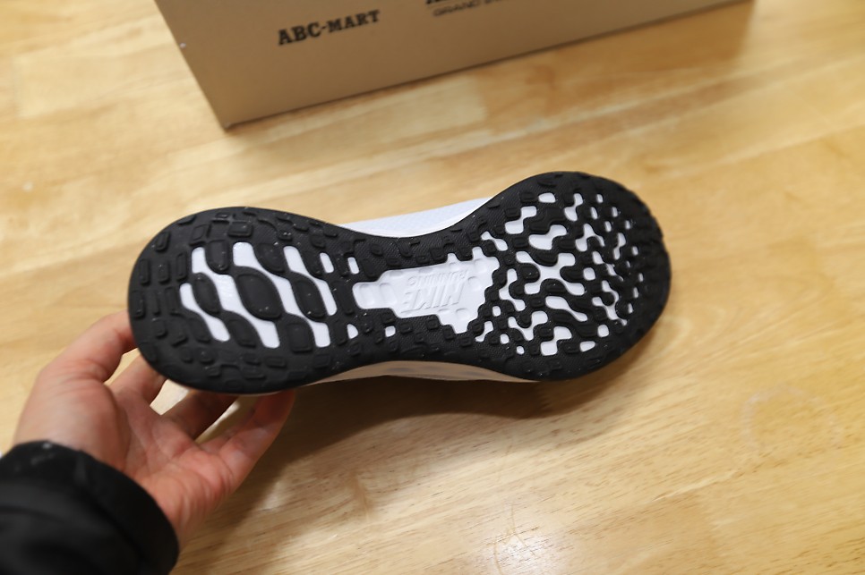 ABC마트 운동화 나이키 (NIKE) 학생 신발 구매 이야기