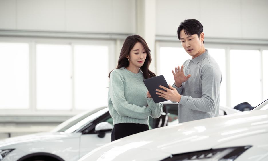 추천하고 싶은 수입 전기차 폴스타2, BMW i4와 비교해 본다면?