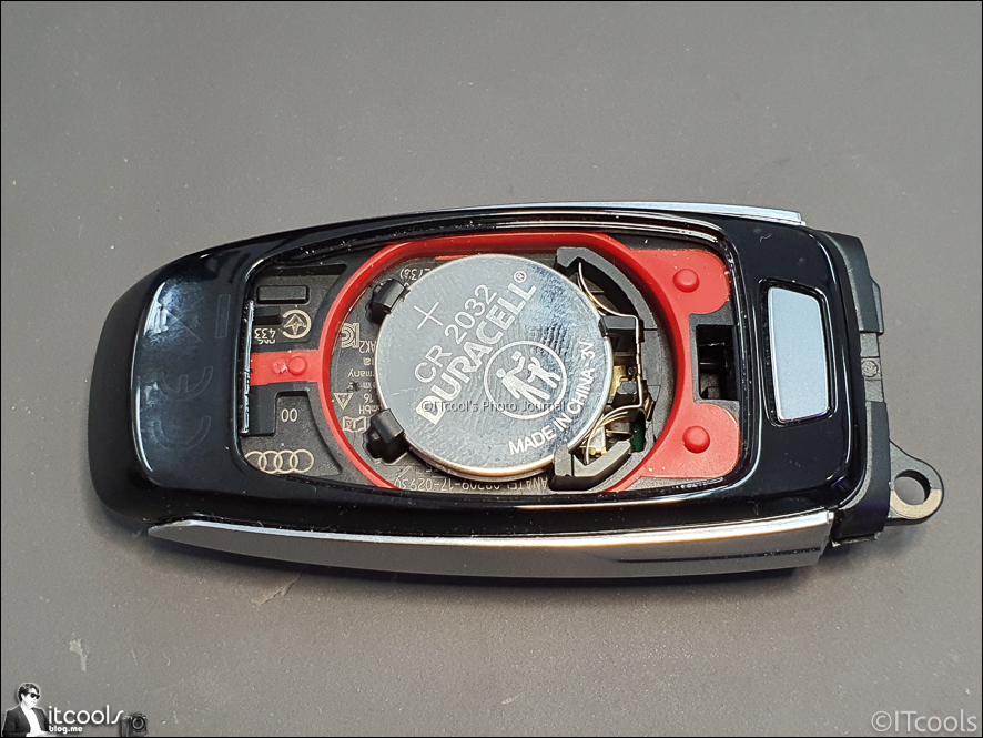 아우디 A7 A6 A8 Q8 Q7 신형 스마트키 배터리 교체 & 아우디 리모컨 케이스를 BMW 디스플레이키로 개조