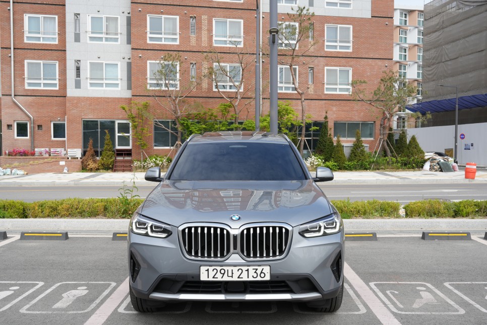 BMW X3 20d xLine 시승기, 부족한 옵션은 채워지고 할인 프로모션은 커진 도심형 SUV의 정석!
