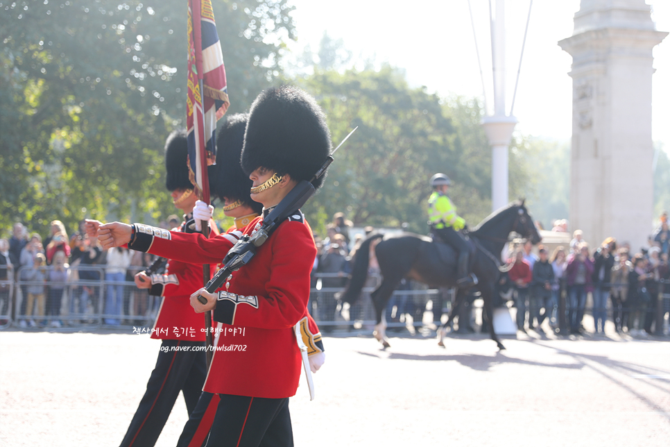 런던 여행 가볼만한곳 버킹엄 궁전 근위병 교대식 시간 일정