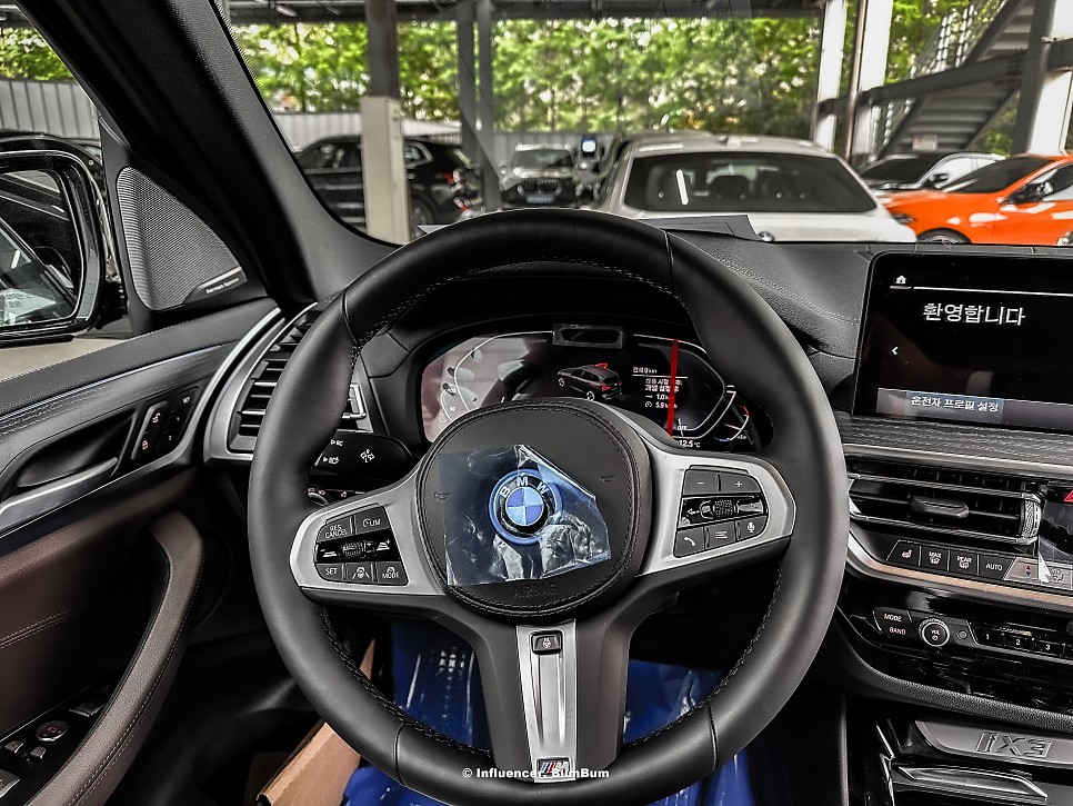 BMW iX3 전기차 특징 및 출고 프로모션 수입 중형 SUV