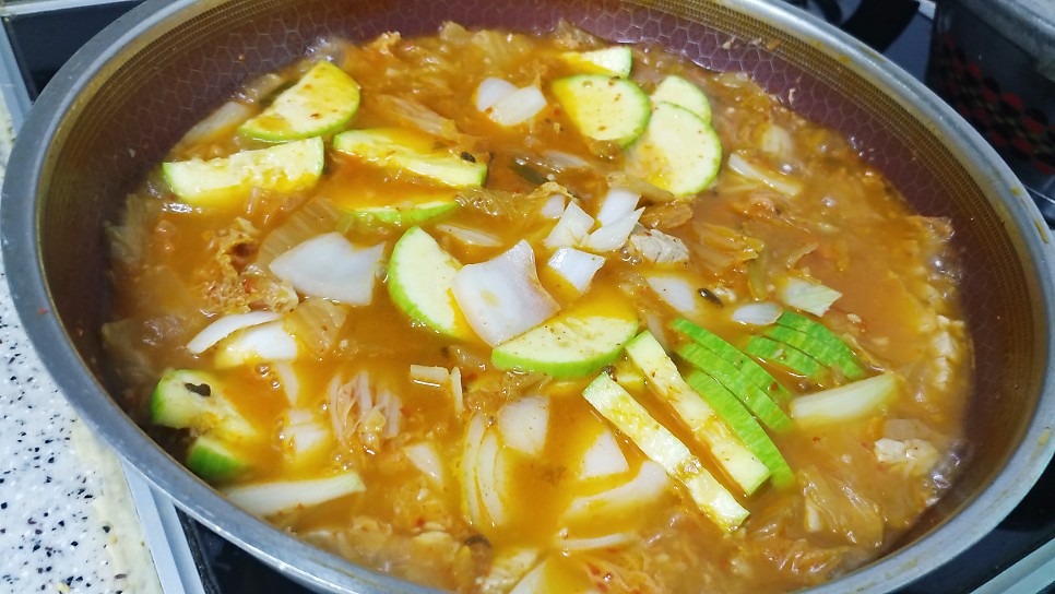 김치청국장찌개 가정식반찬 돼지고기청국장맛있게끓이는법 건강식단 앞다리살요리