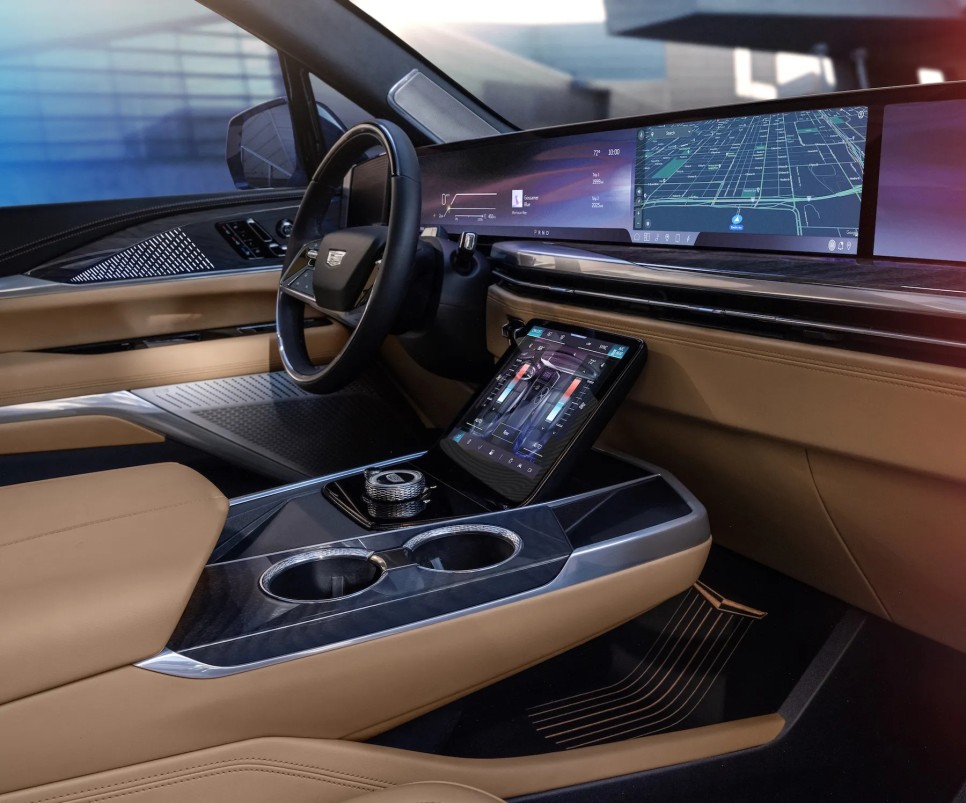 2025 캐딜락 에스컬레이드 IQ, 풀사이즈 럭셔리 전기차 SUV 데뷔
