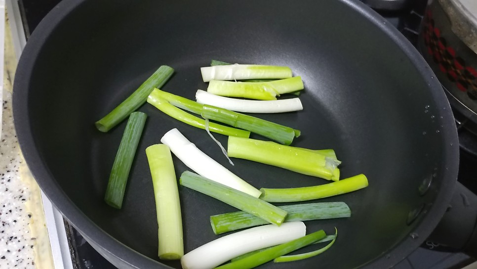 류수영 떡볶이레시피 국물떡볶이만드는법  평생떡볶이 재료 밀떡볶이 황금레시피