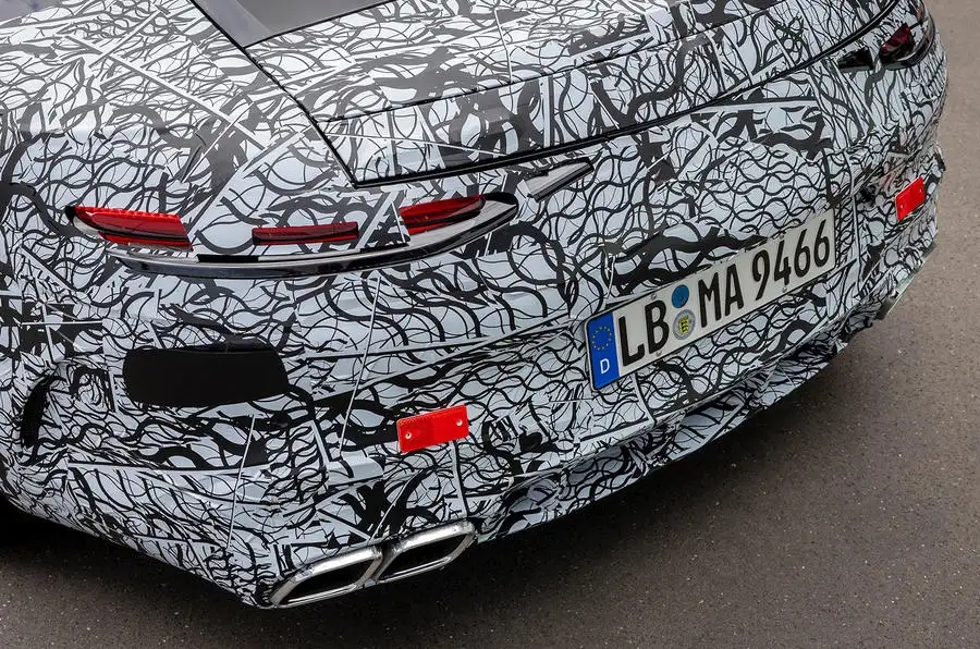 신형 2024 메르세데스 AMG GT, 8월 17일 페블 비치에서 공개 예정(feat.신형 AMG GT 프로토타입 시승)