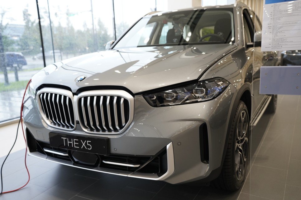 2024 BMW X5 리뷰, 실내 디자인 및 가격, 7인승 트렁크 공간