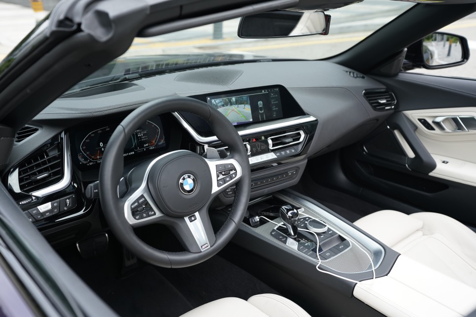 2023 BMW Z4 20i 시승기, 2인승 오픈카의 매력