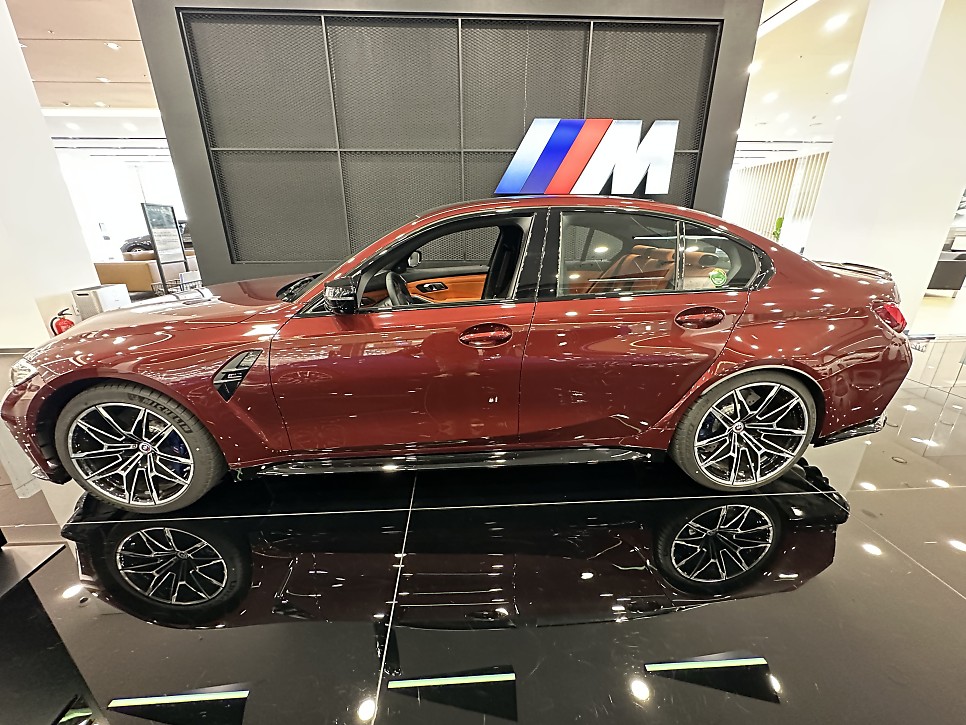 BMW M3 vs M340i 시리즈 뭐 사야될까?