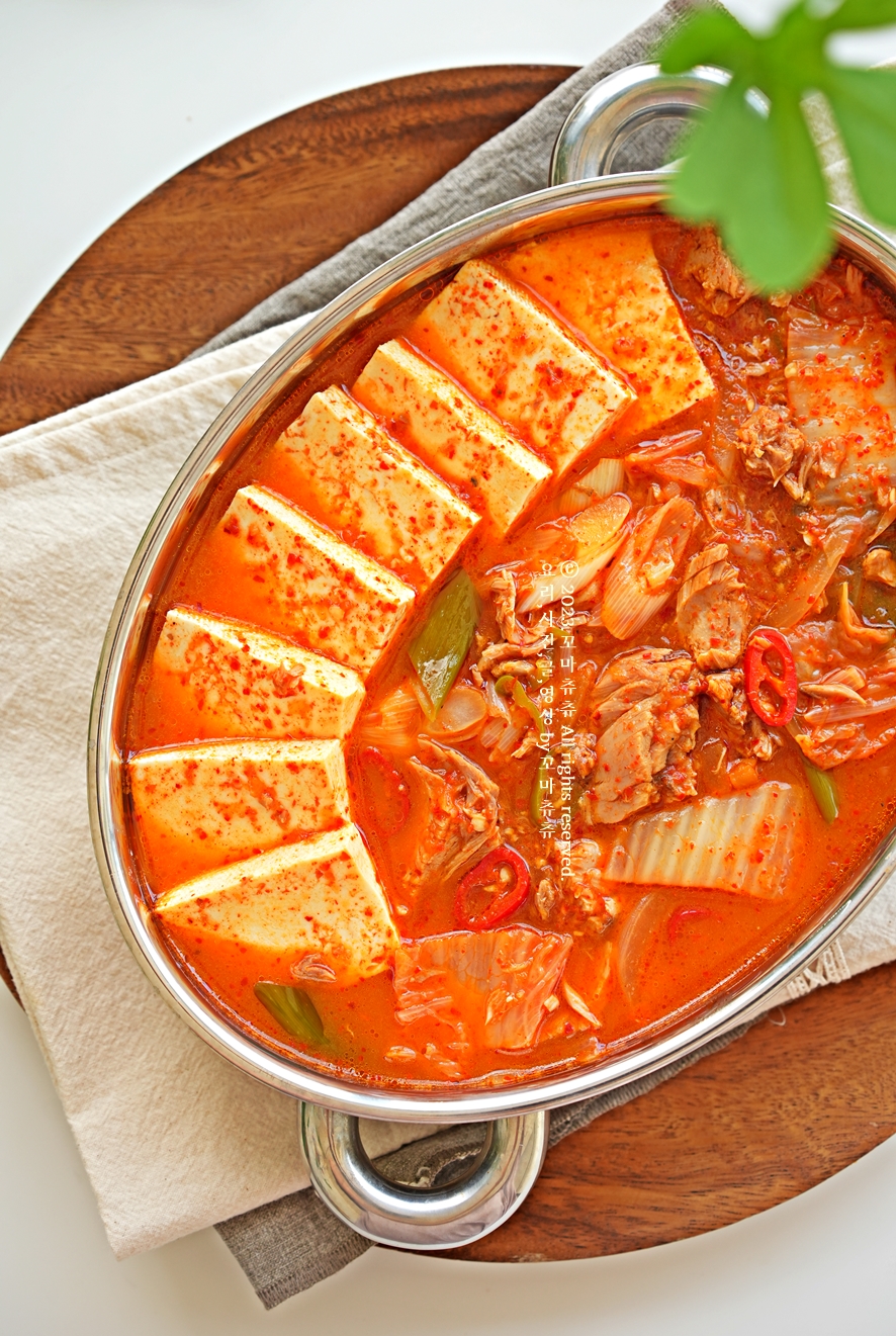 참치 김치찌개 맛있게 끓이는법 참치김치찌개 레시피 참치액 재료 얼큰한 찌개종류 신 김치요리