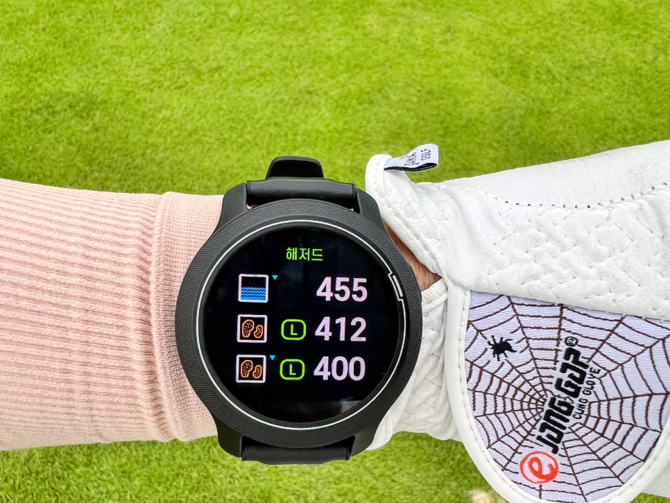 레이저 골프거리측정기 만큼 정확한 손목시계형 거리 측정기 골프버디 aim W12
