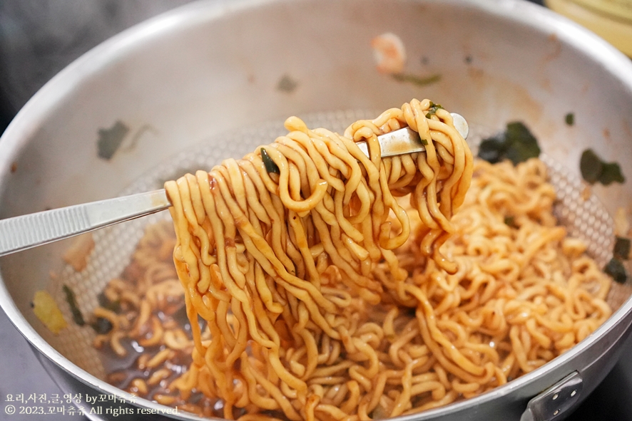 짜파구리 조리법 짜빠구리 레시피 짜파게티 맛있게 끓이는법 짜파게티 너구리 비율 부채살 스테이크 맛있게 굽는법