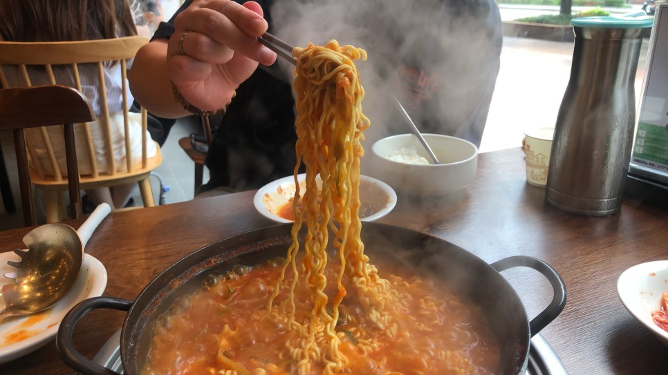 남구로역 맛집 부대찌개대사관 구로디지털본점 맛있다