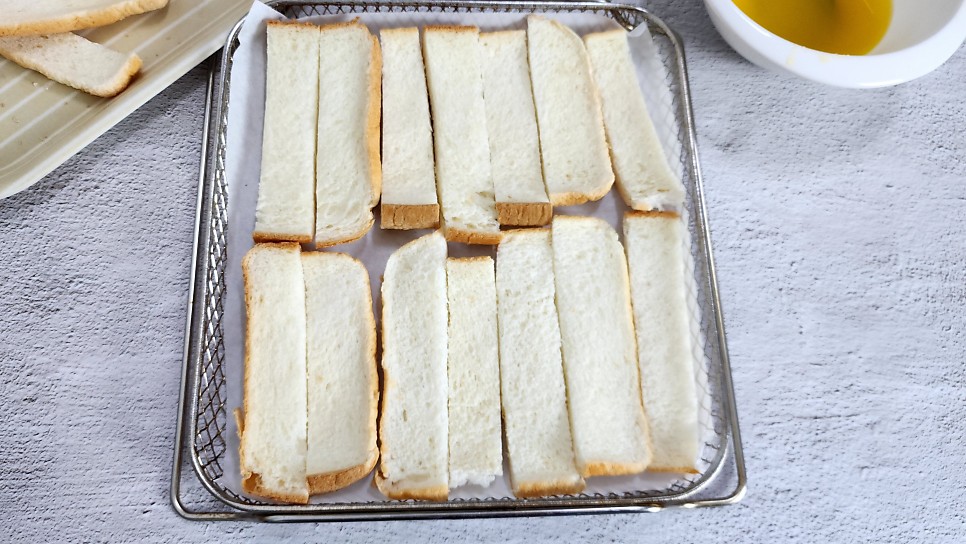 에어프라이어 식빵러스크 간단한 간식 만들기 초간단 디저트 냉동 식빵요리