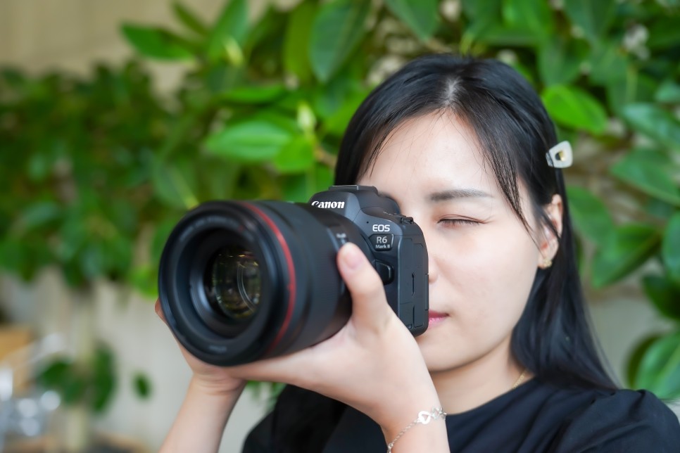 캐논 EOS R6 Mark2 풀프레임 미러리스 카메라의 완벽한 진화 동영상도 최고 수준