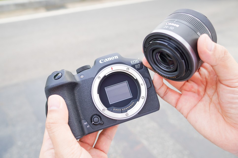 크롭바디 브이로그 카메라 추천 캐논 EOS R7 미러리스 카메라 4K 동영상 퀄리티는