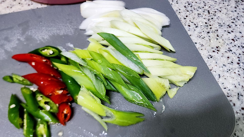 주말점심메뉴 류수영 매운 오징어볶음 만드는법 편스토랑레시피 오징어손질법