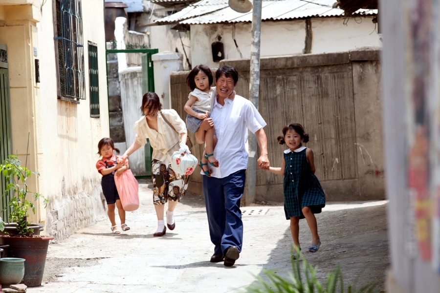 영화 극비수사 정보 - 실제 이야기는 1978년부터 시작되며 2차 유괴까지 걸린시간 고작 7개월.. (출연진 평점 부산 정효주 유괴사건 실화)