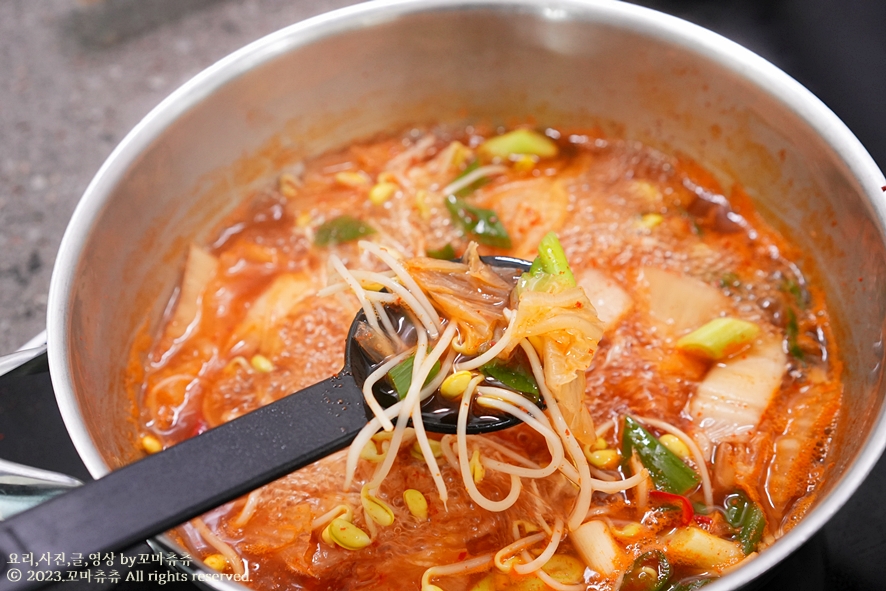 간단 김치 콩나물국 끓이는법 시원한 콩나물국 레시피 김칫국 콩나물 김치국 끓이는법