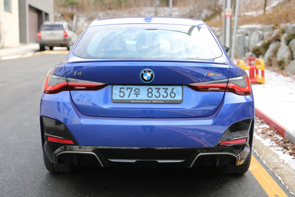2024 BMW i4 M50 시승기, 제원 오너평가 모델비교 정보