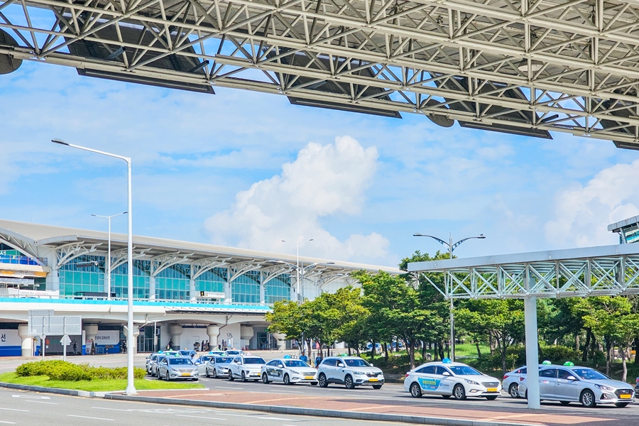 김포공항 국내선 탑승장, 탑승수속 부산 김해공항 다시 서울 정보