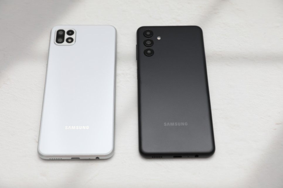 갤럭시와이드 5, 갤럭시와이드6 비교, 삼성 중저가폰 특징은?