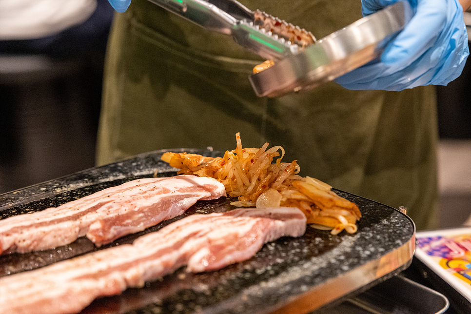 도쿄 자유여행 시부야 맛집 한식당 앞으로 삼겹살 현지인에게 힙해